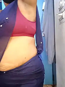 Snapshot of tamil_sarah chatting on 06.24.26 tamil sarah online show from 06.24.26