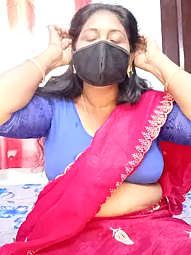 Snapshot of tamil_sarah chatting on 06.28.26 tamil sarah online show from 06.28.26