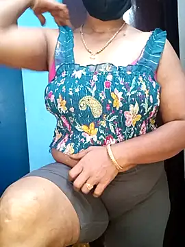 Snapshot of tamil_sarah chatting on 07.09.26 tamil sarah online show from 07.09.26
