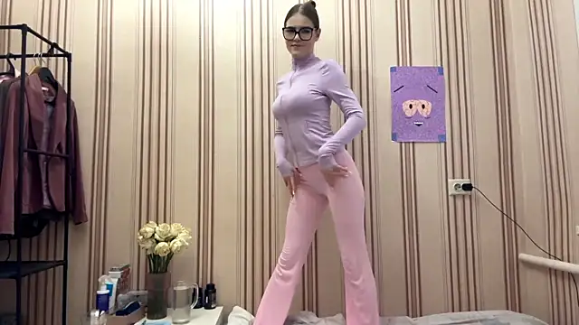 MiaWonderind online show from 07.07.26