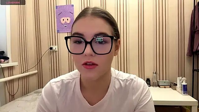 MiaWonderind online show from 07.23.26