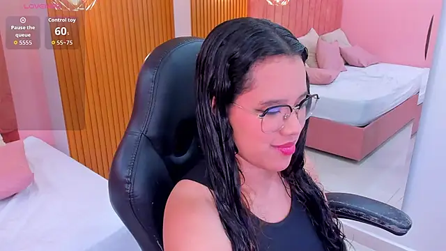 shayra alina online show from 07.20.26