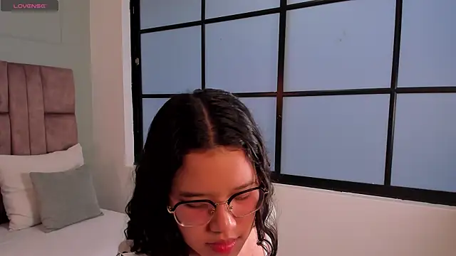 shayra alina online show from 07.22.26