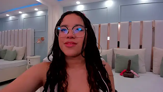 shayra alina online show from 08.08.26
