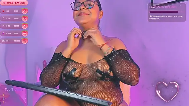 Snapshot of Chelseea_bluey chatting on 07.18.26 Chelseea bluey online show from 07.18.26