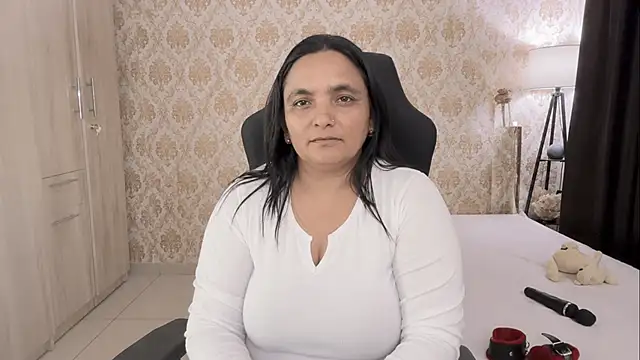 Snapshot of SAmirahha_Bano1 chatting on 06.12.26 SAmirahha Bano1 online show from 06.12.26