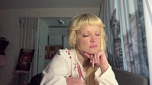 FreedaDeloach online show from 06.25.26