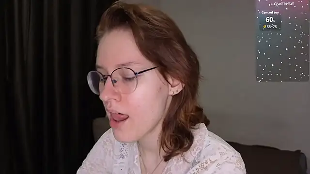 Snapshot of PliantMissus chatting on 06.21.26 PliantMissus online show from 06.21.26