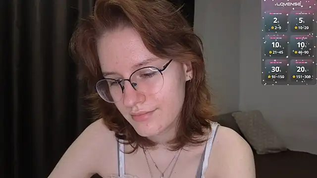 Snapshot of PliantMissus chatting on 06.25.26 PliantMissus online show from 06.25.26