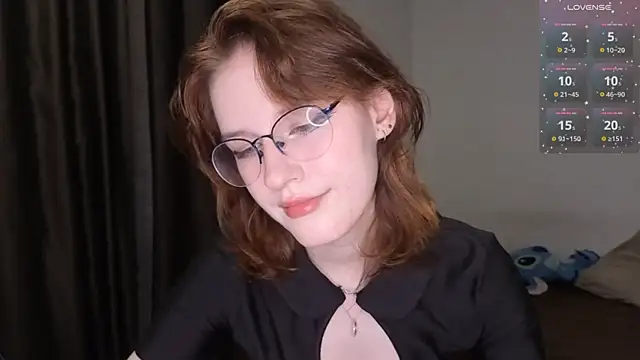 Snapshot of PliantMissus chatting on 07.08.26 PliantMissus online show from 07.08.26