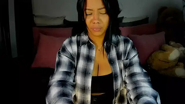 NicolePasqualott online show from 01.11.25
