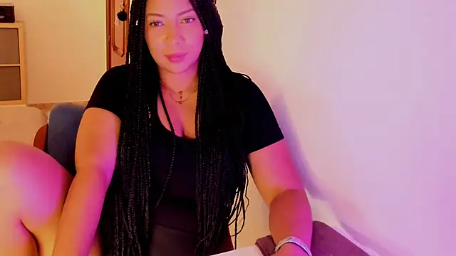 NicolePasqualott online show from 10.19.25