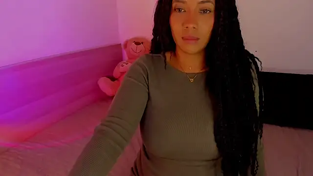 NicolePasqualott online show from 11.16.25