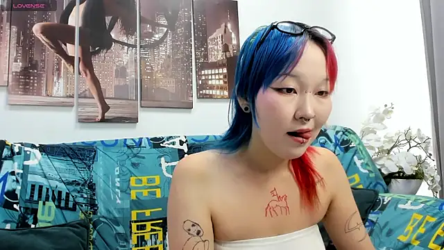 Snapshot of Cute__Kiko chatting on 07.20.26 Cute Kiko online show from 07.20.26
