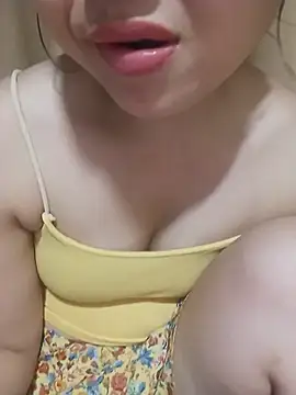 Snapshot of Emma-cutee chatting on 07.01.26 Emma-cutee online show from 07.01.26