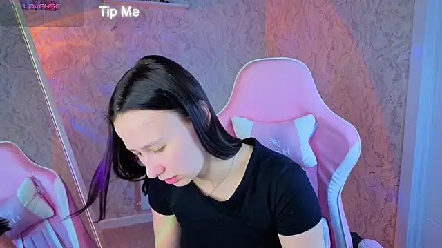  Kiki angelll  online show from 06.23.26
