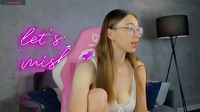 Lucy Green online show from 07.03.26