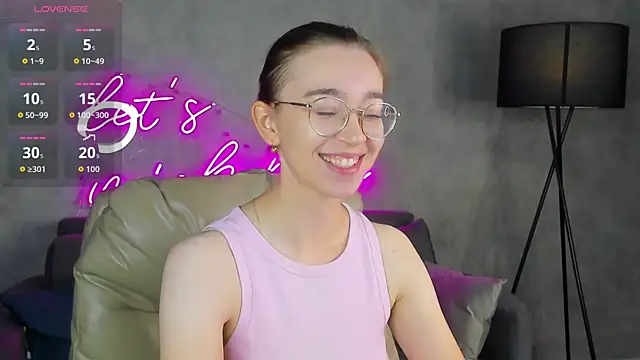 Lucy Green online show from 08.10.26