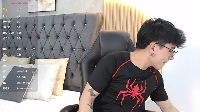 Tommy Claks online show from 06.25.26
