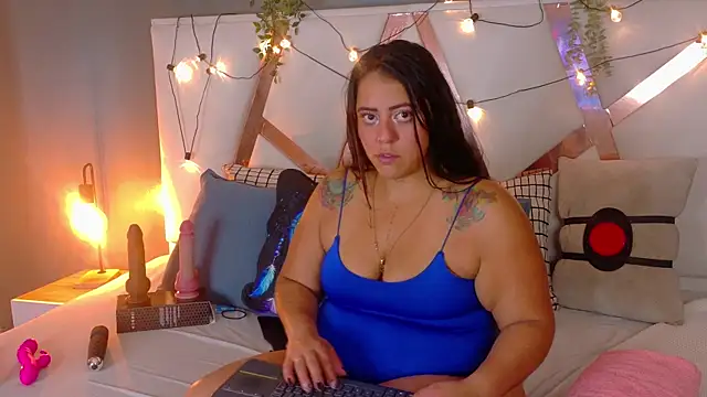 ShelyEvans   online show from 08.04.26
