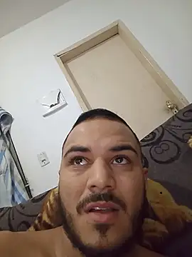 Edneishenrique online show from 06.19.26