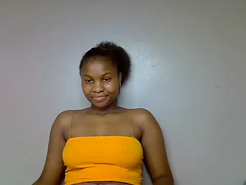 Snapshot of Swt_smiles chatting on 06.27.26 Swt smiles online show from 06.27.26