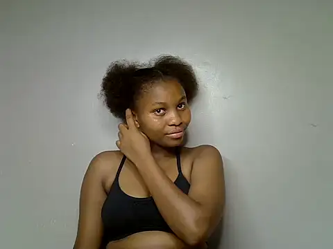 Snapshot of Swt_smiles chatting on 06.29.26 Swt smiles online show from 06.29.26