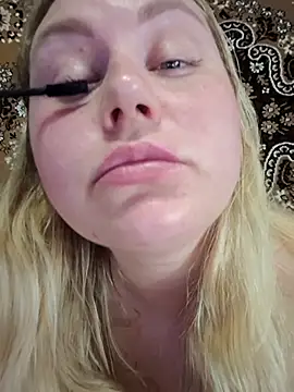Snapshot of Sunshine-Lina chatting on 07.26.26 Sunshine-Lina online show from 07.26.26