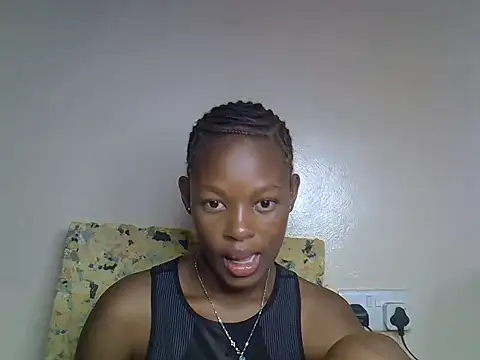Snapshot of pretty_albright chatting on 06.19.26 pretty albright online show from 06.19.26