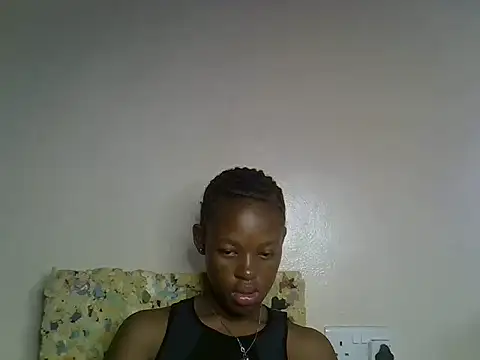 Snapshot of pretty_albright chatting on 06.28.26 pretty albright online show from 06.28.26
