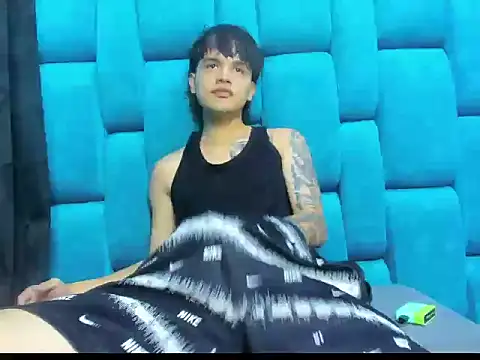 Snapshot of boytatto_22cm chatting on 06.18.26 boytatto 22cm online show from 06.18.26