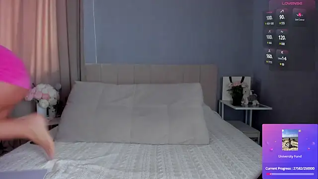 MissMiaTv online show from 10.30.25