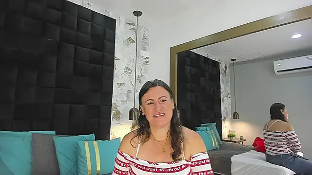 CharlotteG  online show from 07.29.26