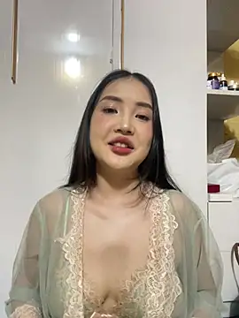 Lilyluta2000 online show from 06.25.26