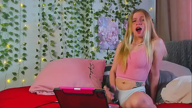 CUMMING BABY online show from 06.21.26