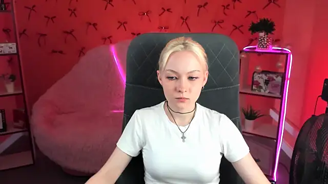 OliviaVale online show from 06.22.26