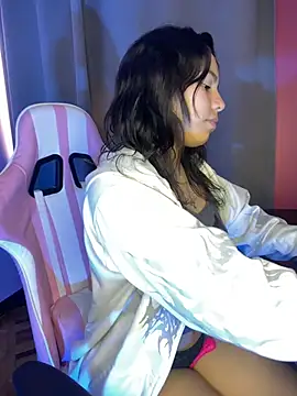Snapshot of DashaRose chatting on 07.23.26 DashaRose online show from 07.23.26