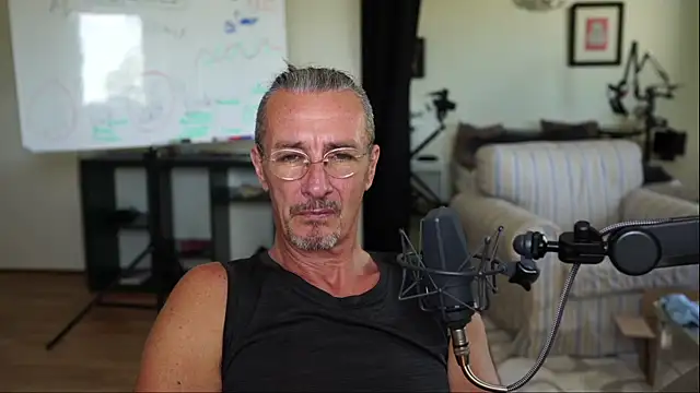 Snapshot of somaticeros chatting on 07.06.26 somaticeros online show from 07.06.26