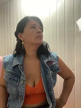 Selin Sweet9 online show from 06.20.26