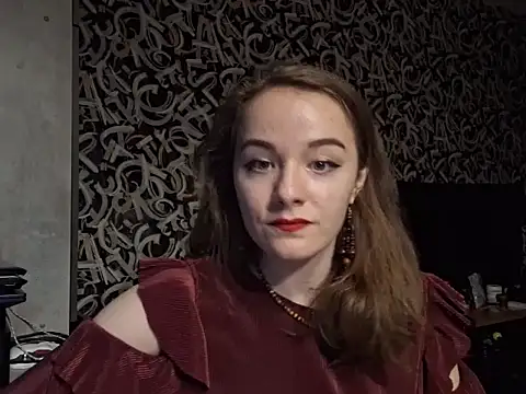 Snapshot of Mirenya chatting on 06.23.26 Mirenya online show from 06.23.26