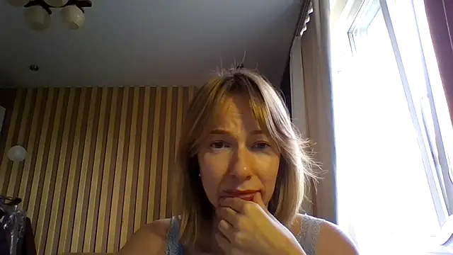 Snapshot of Deloriada chatting on 07.30.26 Deloriada online show from 07.30.26