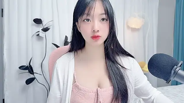 Snapshot of Winnie666999 chatting on 07.26.26 Winnie666999 online show from 07.26.26