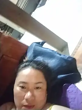Lily Trinh online show from 06.22.26