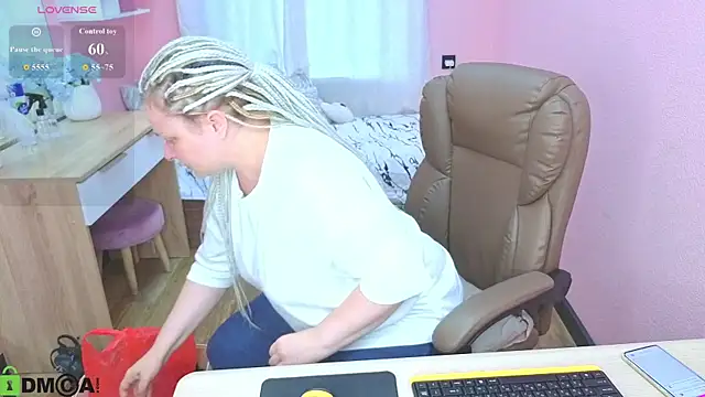 Snapshot of Ammy_Soon chatting on 07.28.26 Ammy Soon online show from 07.28.26