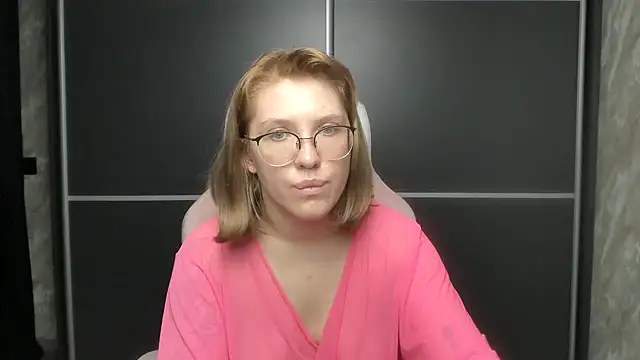 Reginasmilee online show from 02.01.25