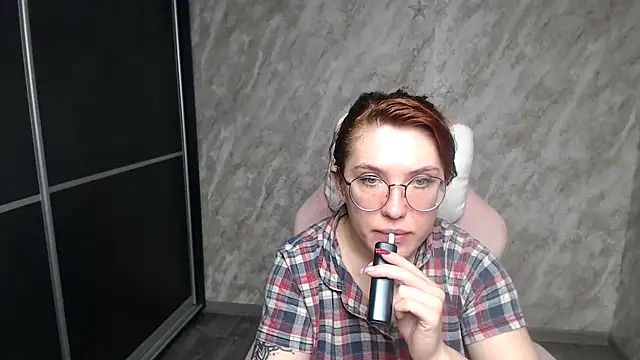 Reginasmilee online show from 01.13.26