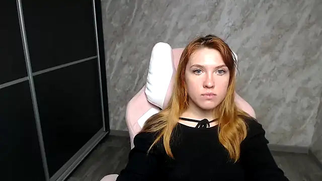 Reginasmilee online show from 01.15.26