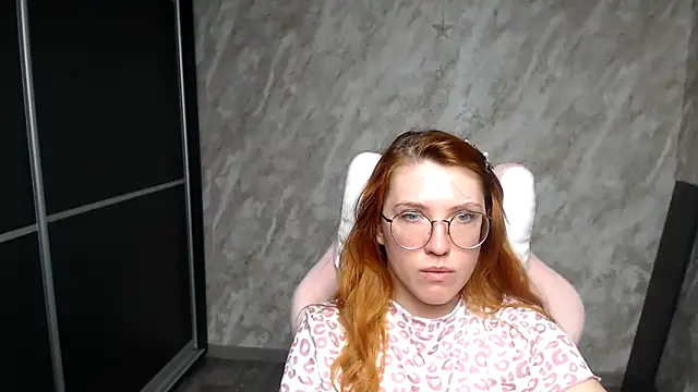 Reginasmilee online show from 03.02.26