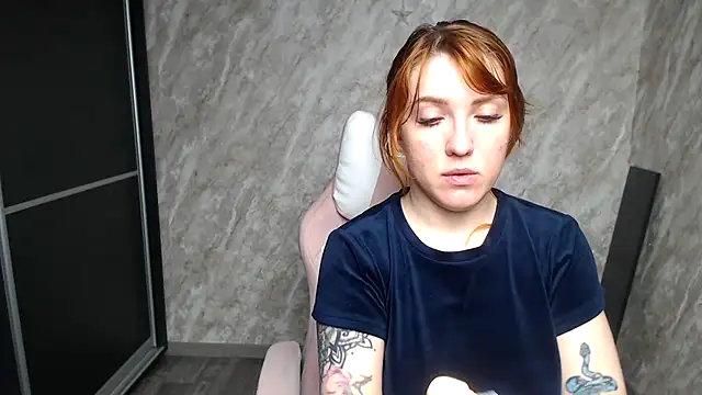 Reginasmilee online show from 03.07.26