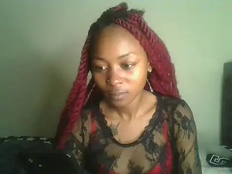 Snapshot of Prettyquueen chatting on 08.02.26 Prettyquueen online show from 08.02.26